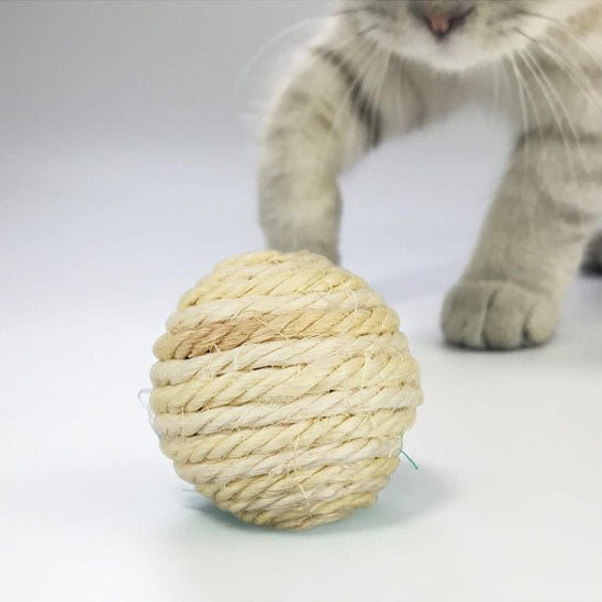 Jouet pour chat - Boule de corde - Chatyfyclub