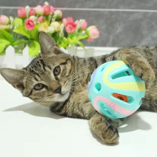 Jouet pour chat - Boule en plastique avec clochette aléatoire - Chatyfyclub