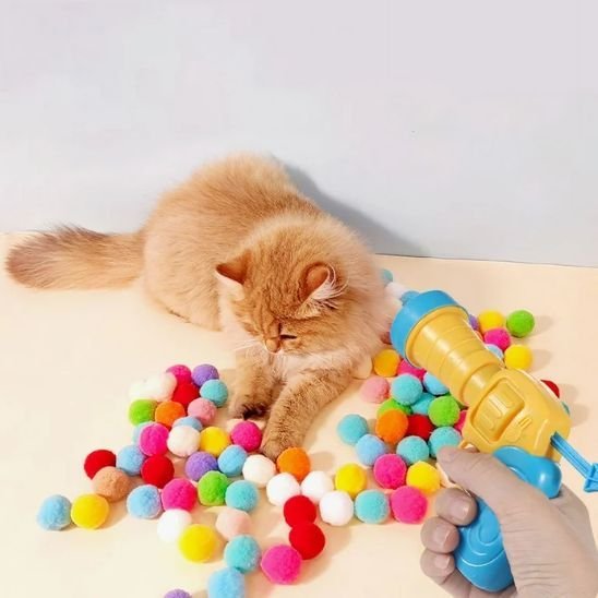 Jouet pour chat interactif - Pistolet à pompons - Chatyfyclub